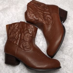Torrid boots